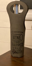 Load image into Gallery viewer, CUSTOM Engraved Leatherette Wine Bag