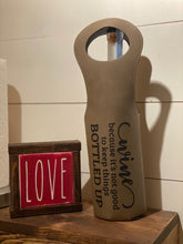 Load image into Gallery viewer, CUSTOM Engraved Leatherette Wine Bag
